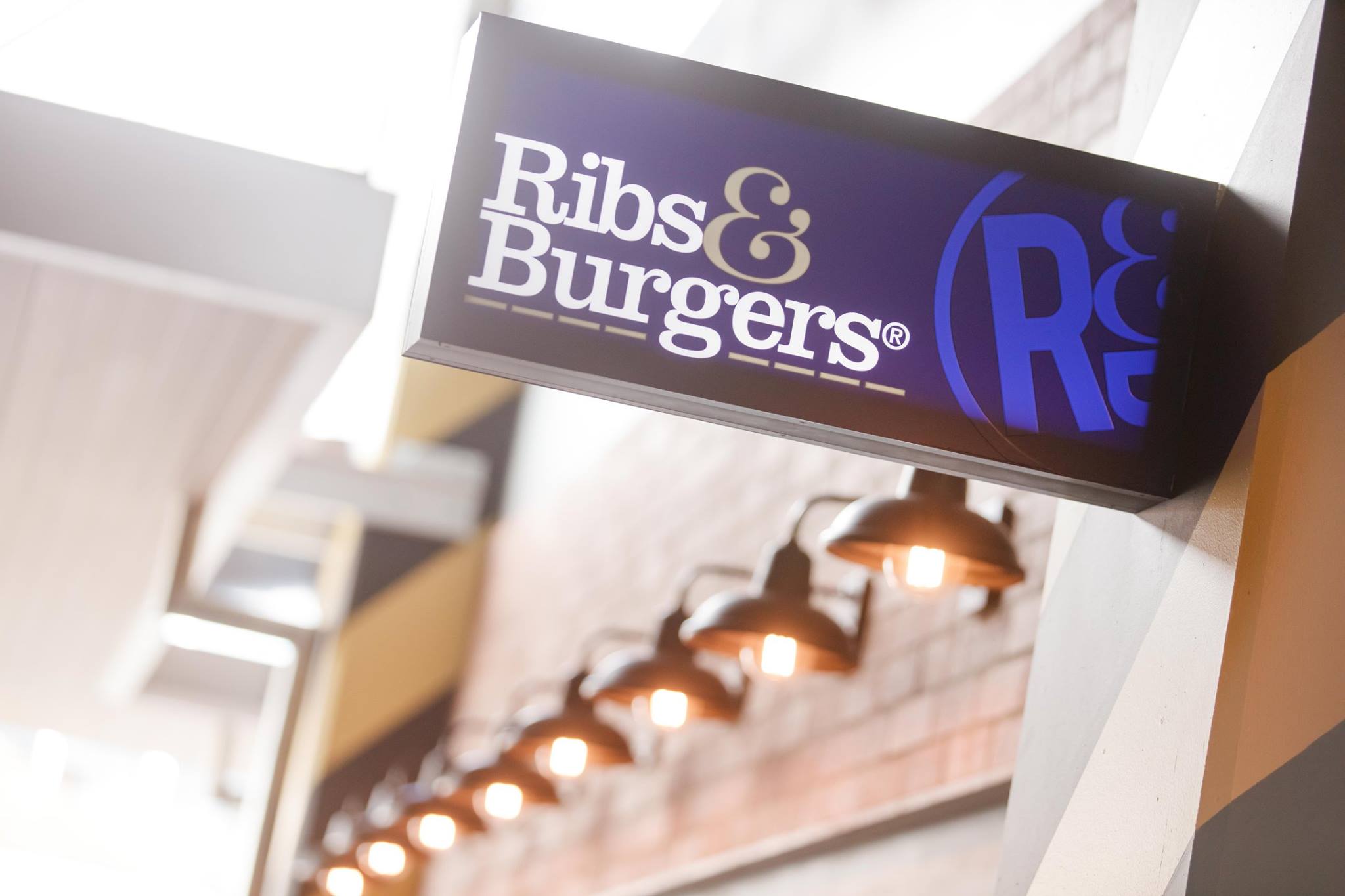 Ribs & Burgers Woolloongabba | Brisbane