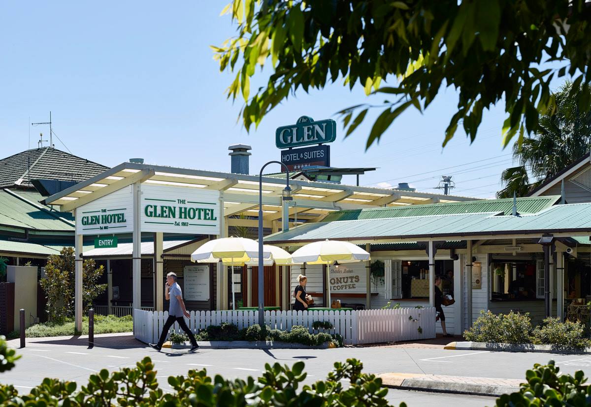 The Glen Hotel | Eight Mile Plains