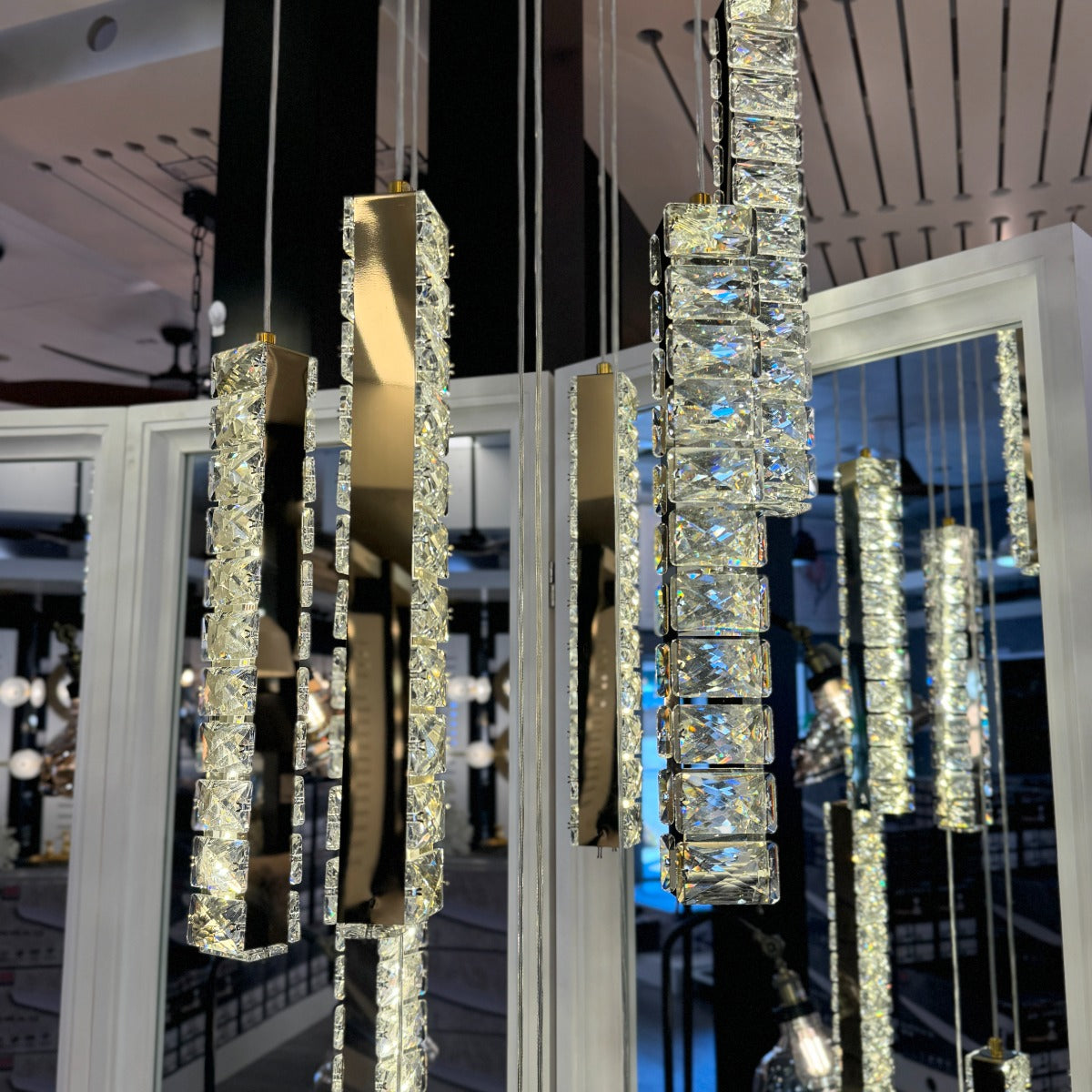 Trechizio 10 LED Cluster Crystal Pendant Lights