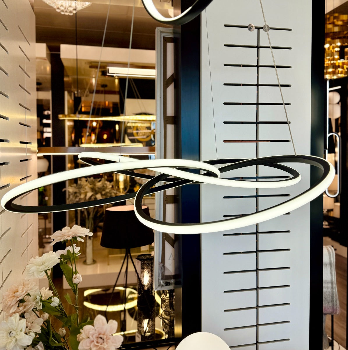 Meteora Infinity Intertwined Pendant Light 1000mm