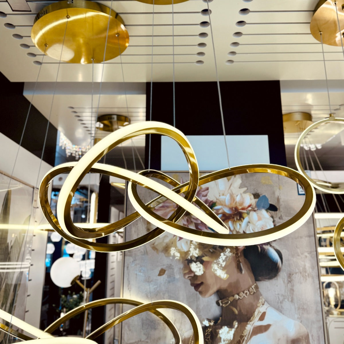 Meteora Infinity Intertwined Pendant Light 1000mm