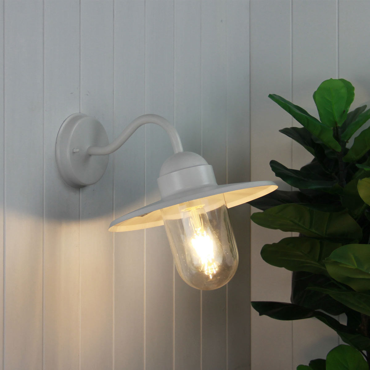 Alley Retro Outdoor Wall Light