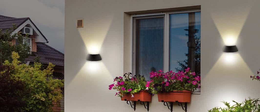 Aten Up & Down Outdoor LED Wall Light