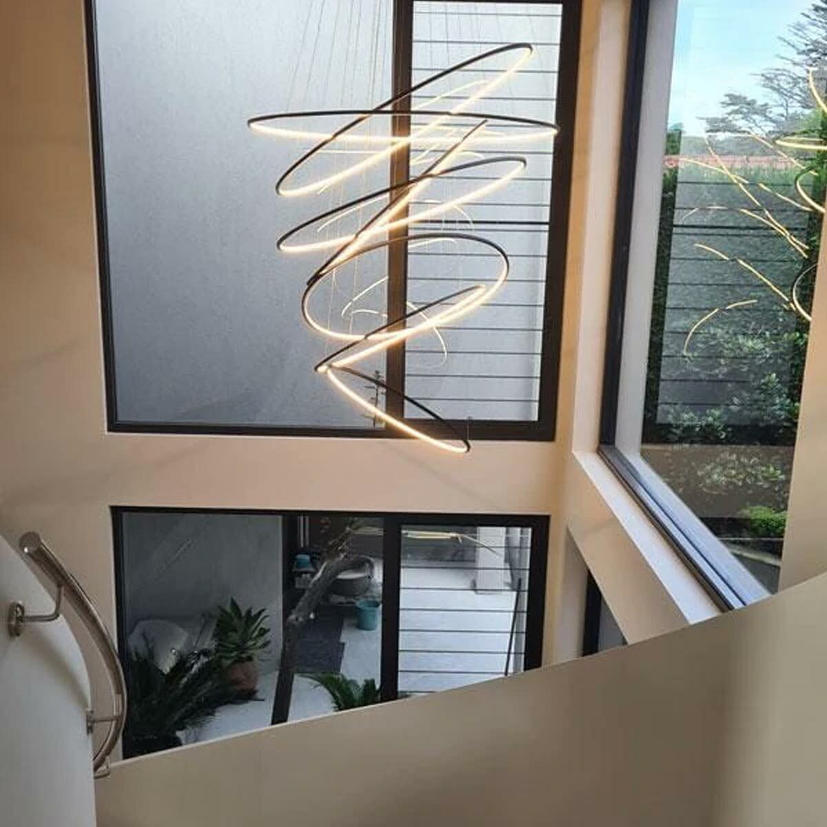 Crown 8 Ring LED Pendant Light