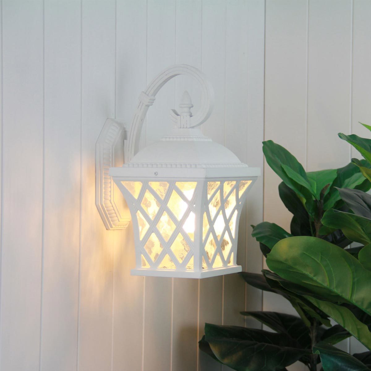 Fairview Hamptons Outdoor Wall Coach Light