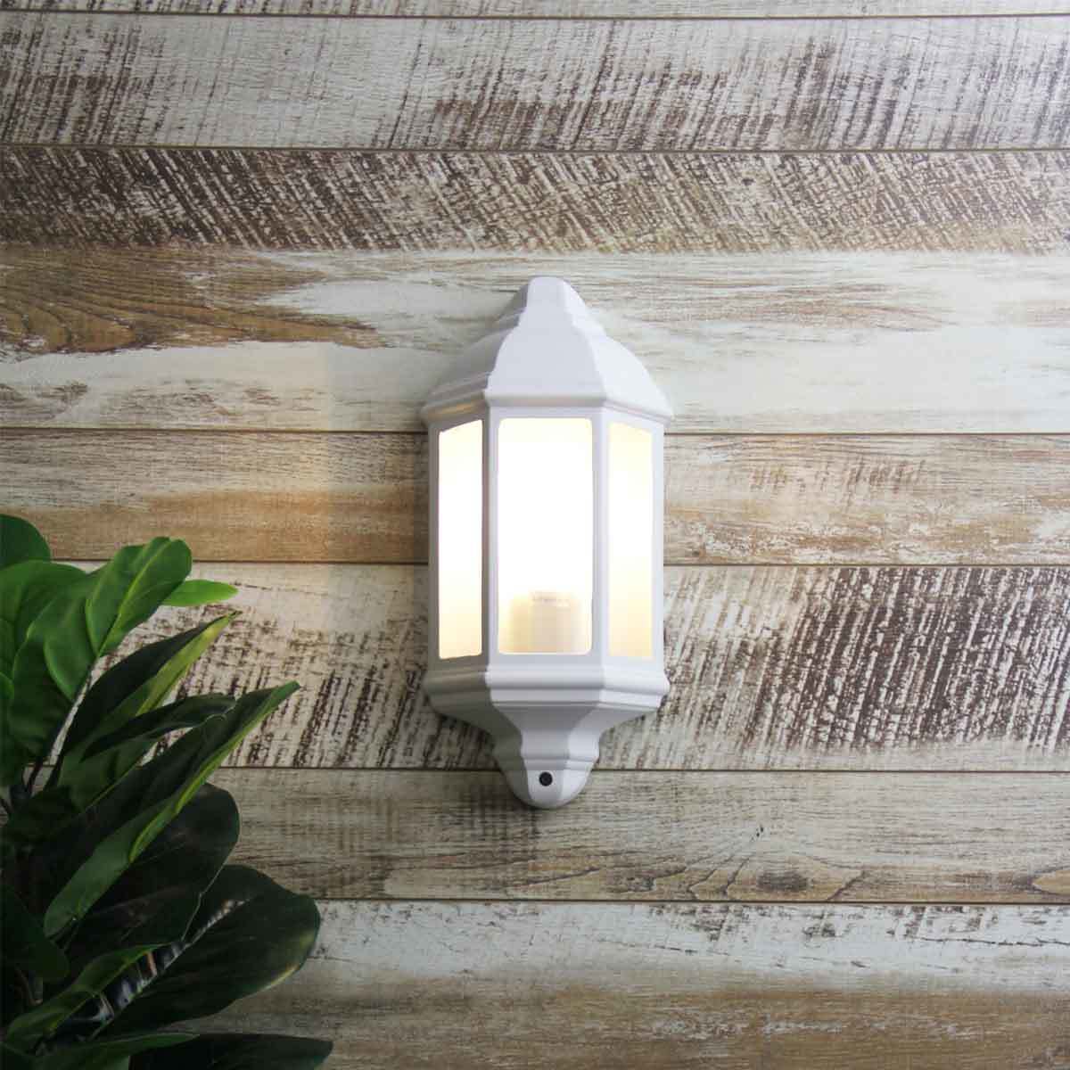 Fenchurch Traditional Outdoor Wall Sconce Light