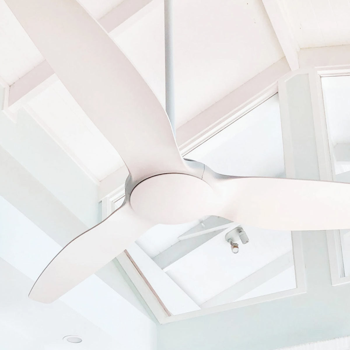 Flume 60" DC Ceiling Fan
