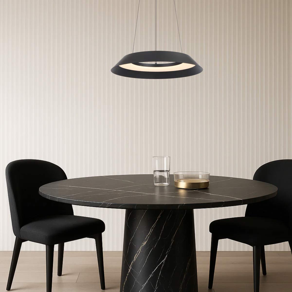 Hovin Minimalist LED Ring Pendant Light  with Remote - 430mm