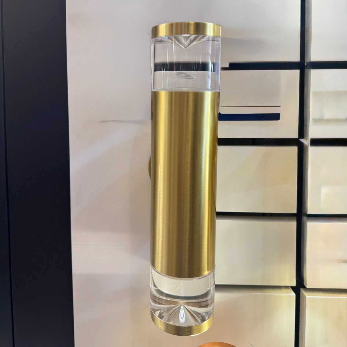 Lavino Outdoor Wall Light - Up & Down Design