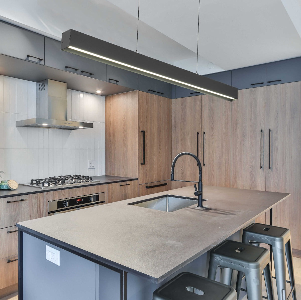 Navaro II Linear Pendant Light 1200mm - Dimmable