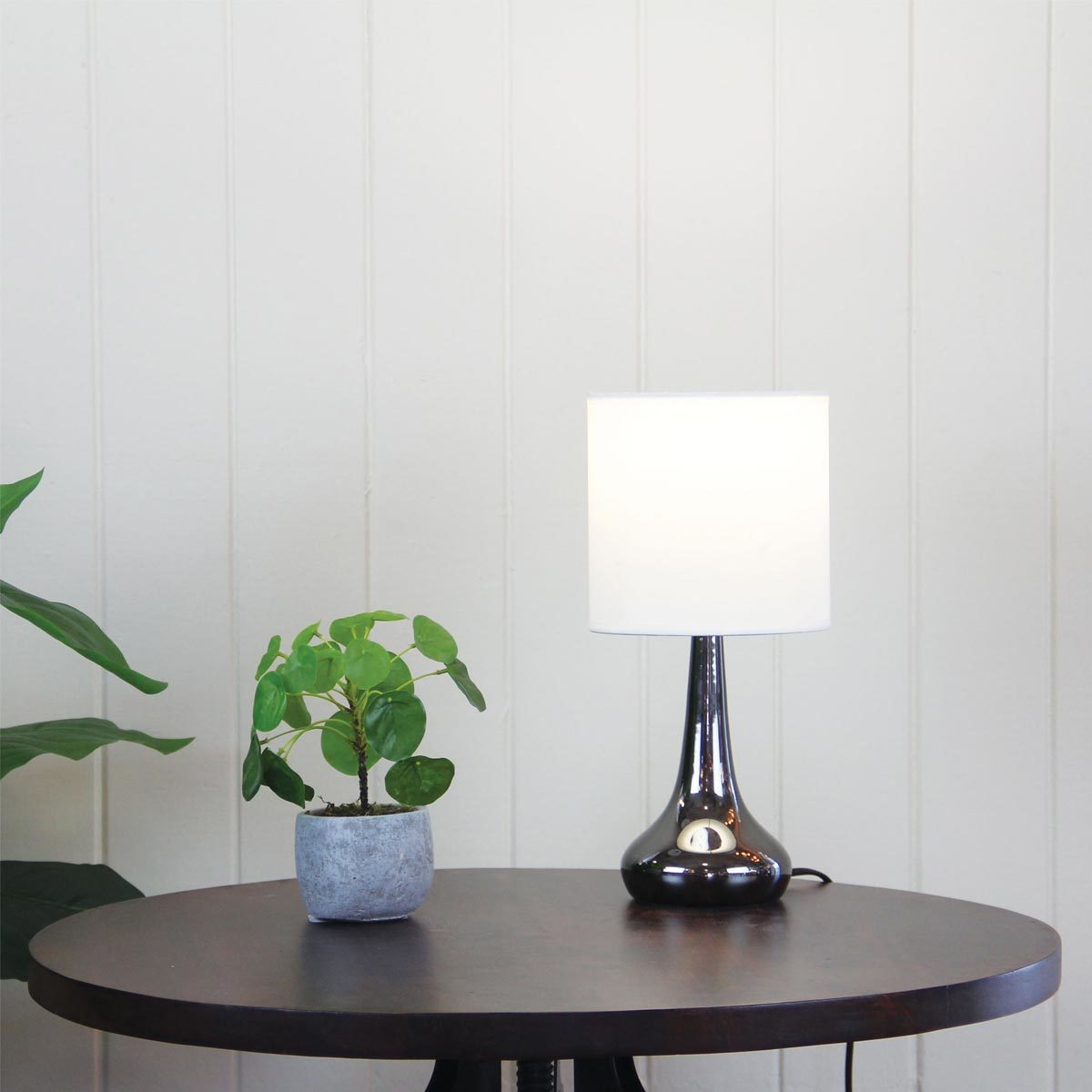 Lola Touch Table Lamp