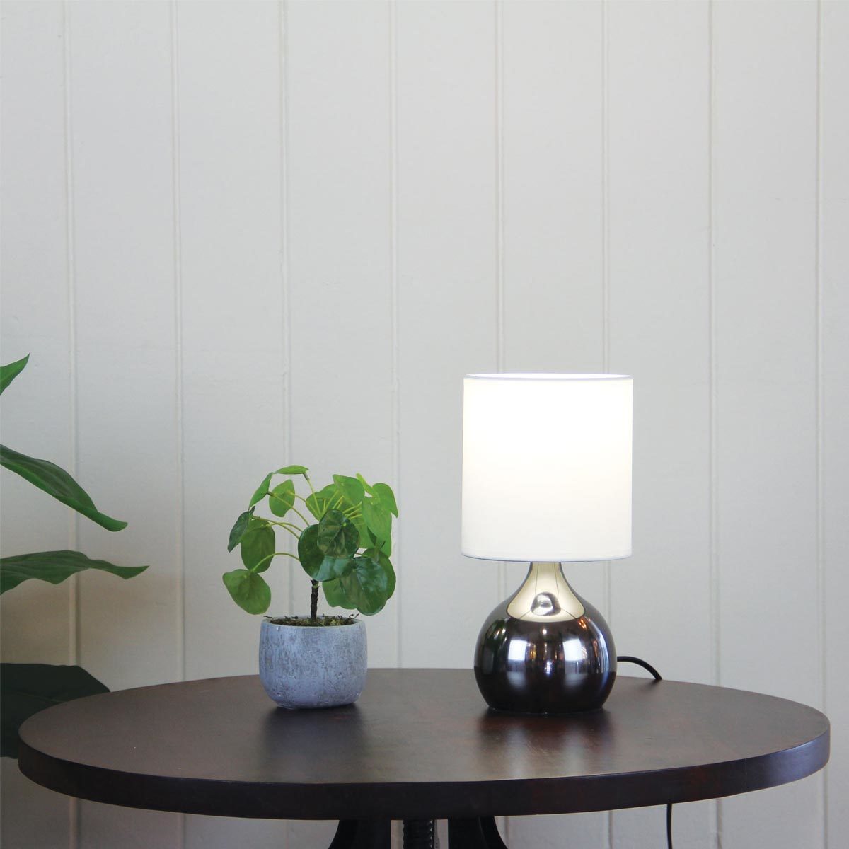 Lotti Touch Table Lamp