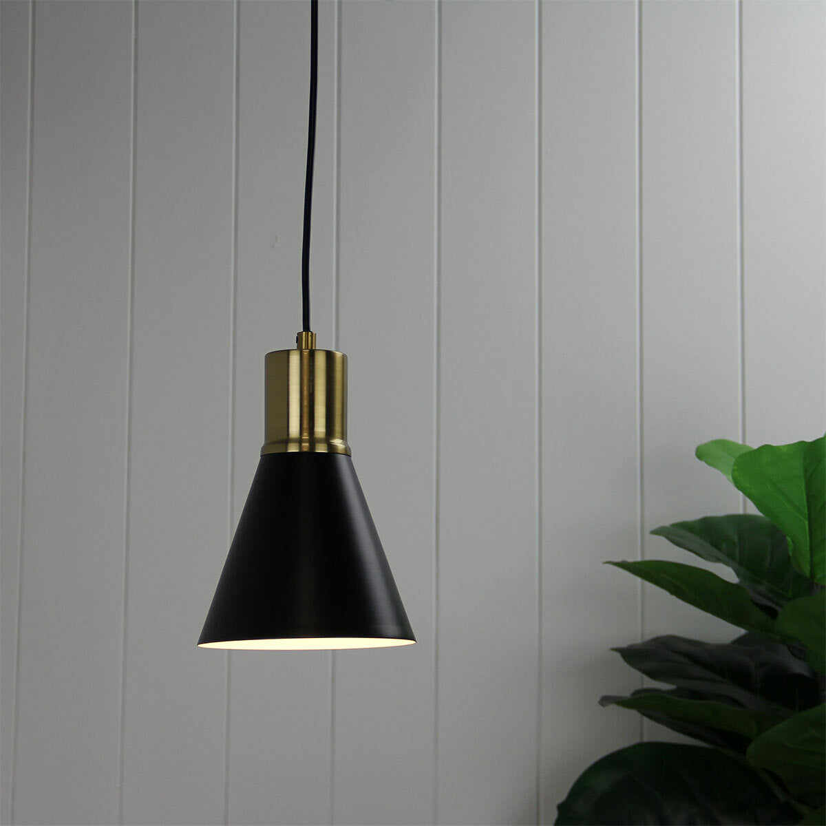 Como Pendant Light