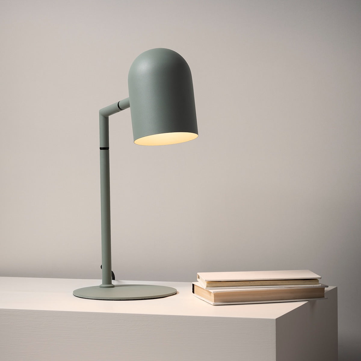 Pia Desk Lamp