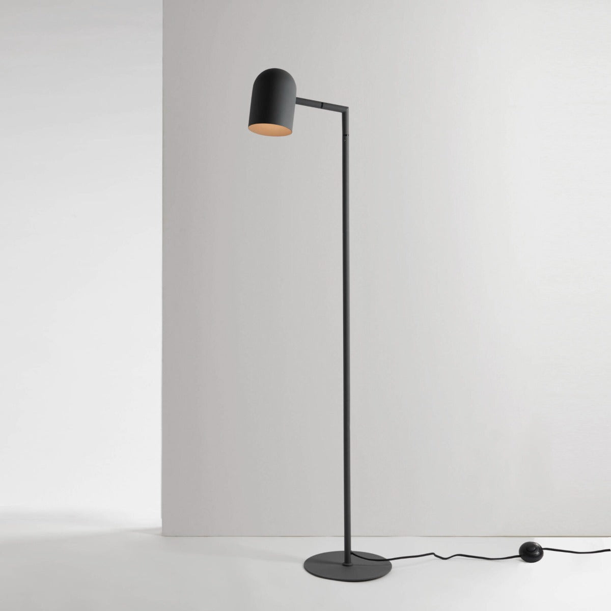 Pia Floor Lamp