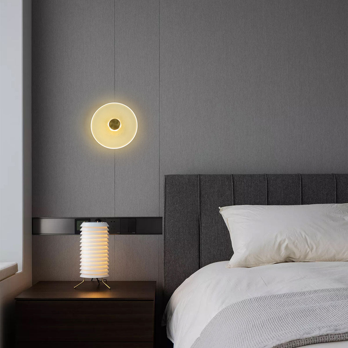 Sokyo Single LED Glass Disk Wall Light - Hand Blown Disk - Medium - Gold/Frost