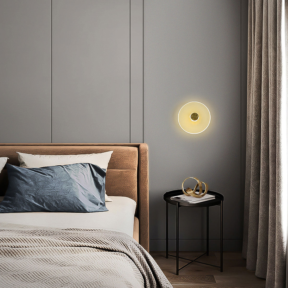 Sokyo Single LED Glass Disk Wall Light - Hand Blown Disk - Medium - Gold/Frost